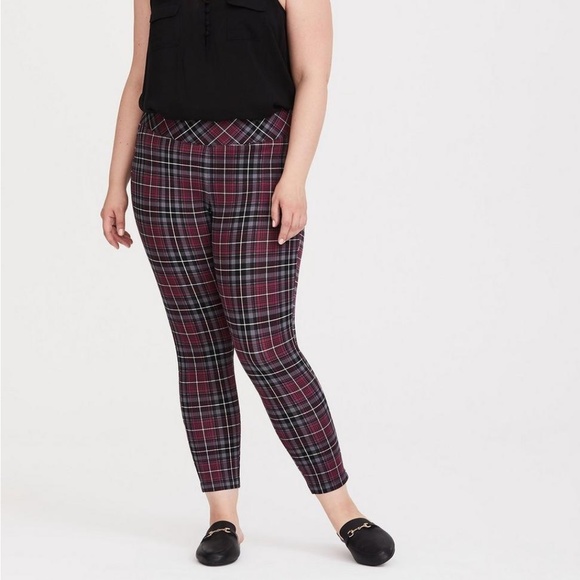 Torrid | Red Bay Plaid Pixie Legging | Size 2 - Picture 1 of 9